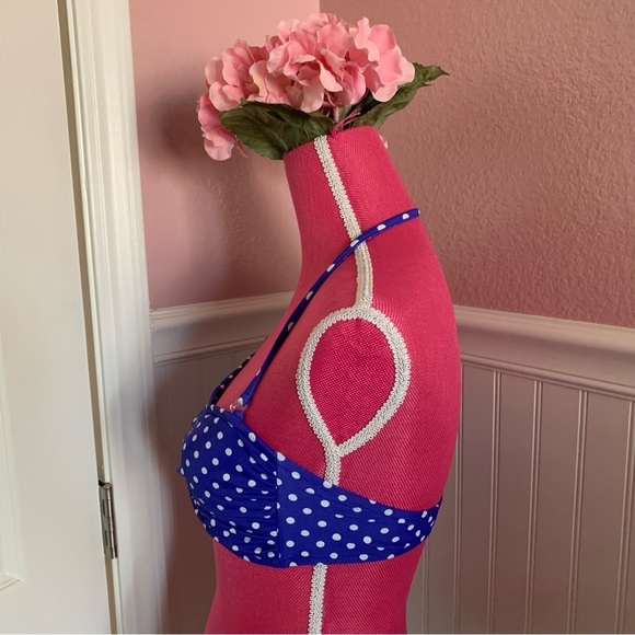 👗Never Worn Mossimo Removeable Strapless Blue/White Polka Dot Bikini Top Med - Picture 3 of 5